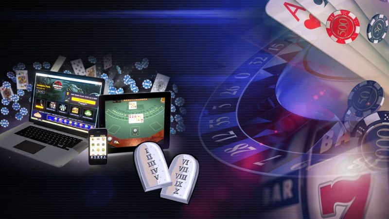 Game đánh bài đổi card điện thoại